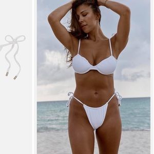 Monday Swimwear • Isla Mujeres Bikini • White Sand Crinkle • BNWT